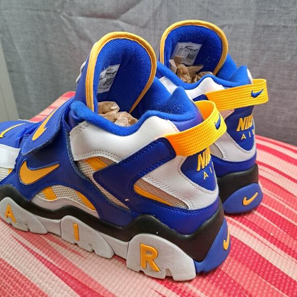 Nike Air Barrage Mens Shoe Size 13 AT7847-100 Mid Blue Orange White Sneaker - Picture 4 of 12